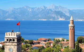 Atatürk ve Antalya (No:7)